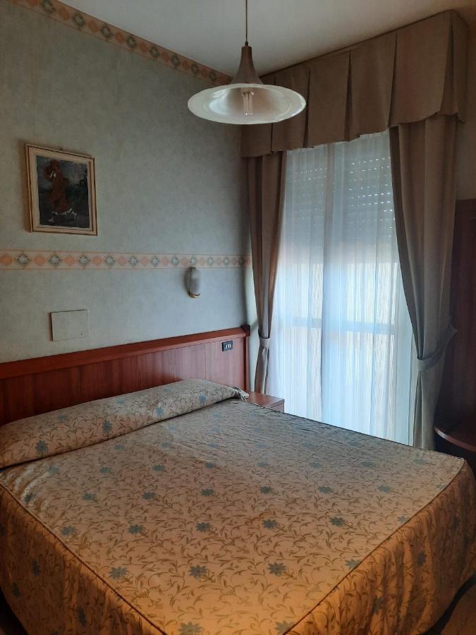 Hotel Giada Силви Марина Екстериор снимка